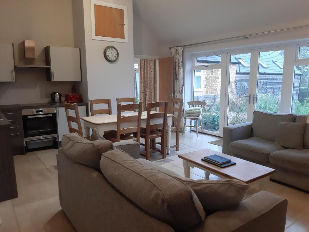 Bay Tree Cottage Accommodation Farthingstone 외부 사진
