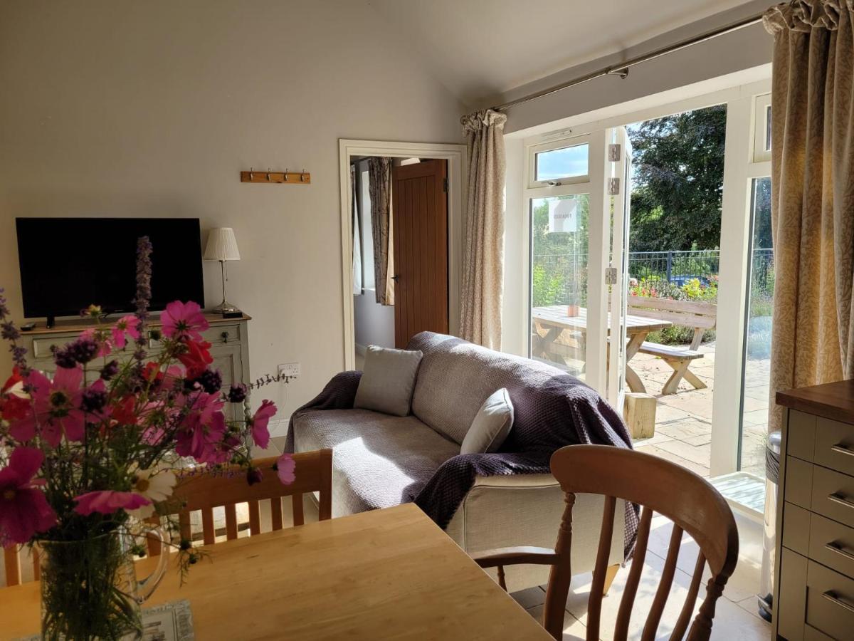 Bay Tree Cottage Accommodation Farthingstone 외부 사진
