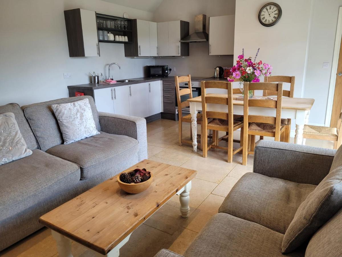 Bay Tree Cottage Accommodation Farthingstone 외부 사진